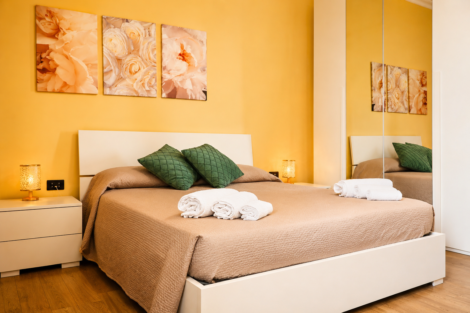 Alexa's Rooms — Crotone